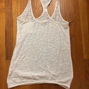 Flowy tank